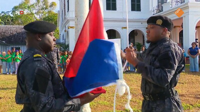 NOS Koningspaar in Suriname