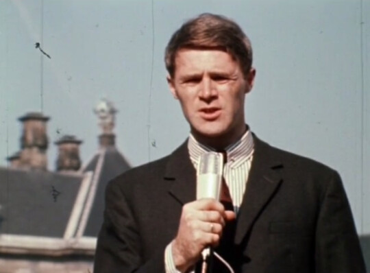 journalist op de dam