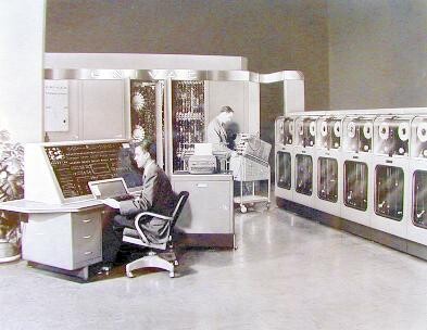 Antieke computer. Antieke computer.