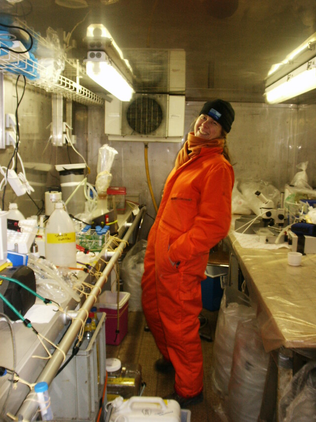 Corine in het lab