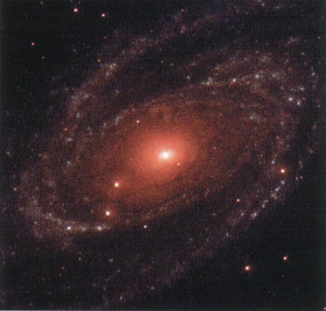 De actieve melkweg, M81 (Foto: ESA)