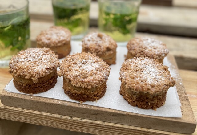 Speculaas cakejes met appel gember spijs en koekkruimels