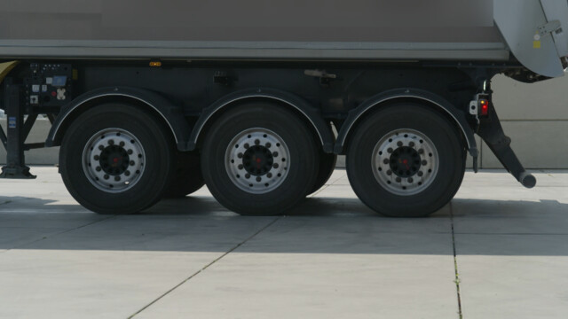 Hoe wordt een tafelvoetbaltafel gemaakt? | PatsBoemKledder!