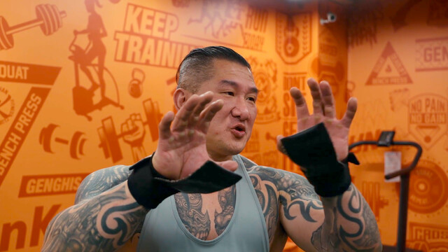 ZCZ7 - Taiwanese bodybuilder