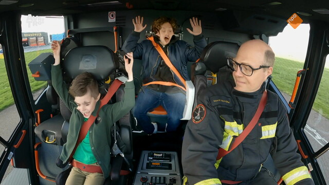 Override of the title De magische auto