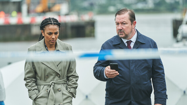 Aflevering 1 van The Bay