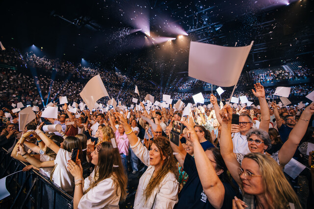 Override of the title White Ribbon Day | Martin Smith | Worshipconcert 2026