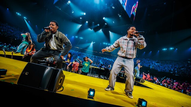 Override of the title Sing & Dance UP!