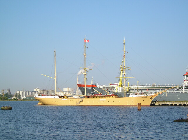 Pollux