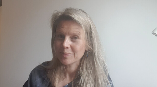 Diep - Nabrander Ester de Vos voor Anouk Hoogendijk