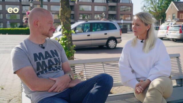 Hoe gaat dat bij jullie thuis? | Aflevering 4 | Bloemetjes en bijtjes