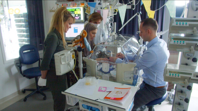 Handen aan de couveuse: de eerste beelden uit aflevering 1