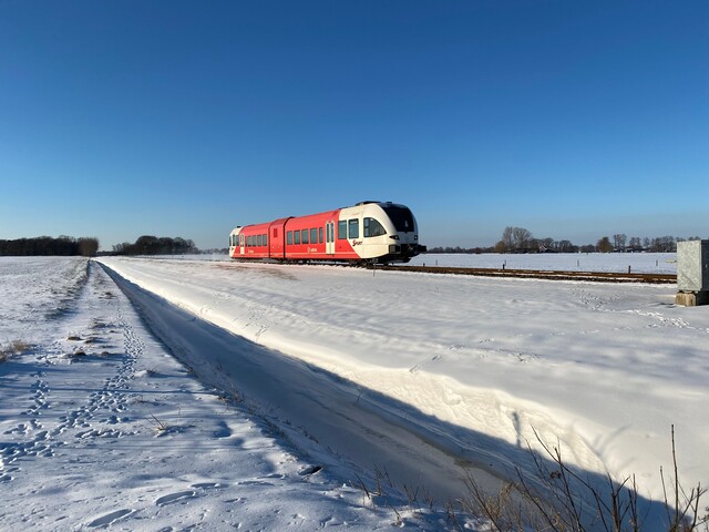 Rail Away | Winterse route door een besneeuwde Achterhoek