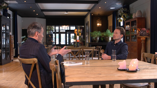 Israel van Dorsten in 'Adieu God?' over christelijk pleeggezin