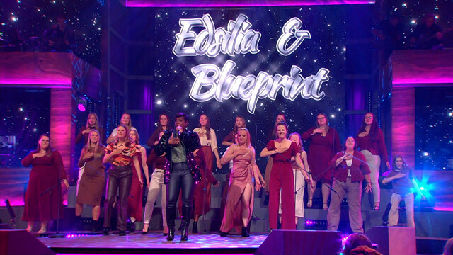 Edsilia Rombley en vocalgroup Blueprint zingen 'Hemel en aarde'