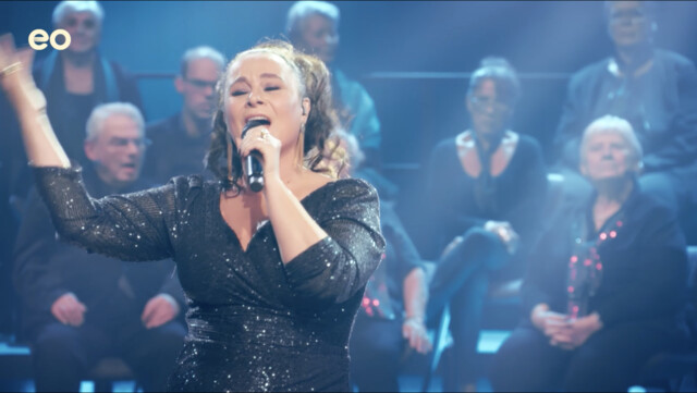 Stralend Kerstfeest: geniet van 'Count on me' door Trijntje Oosterhuis