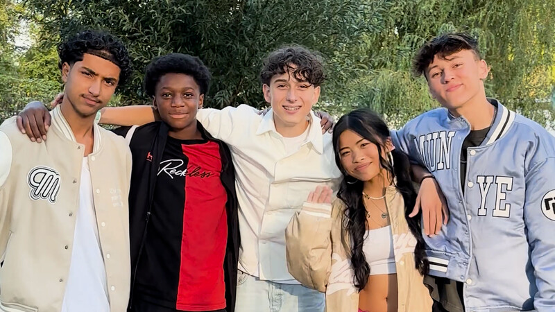DE LAATSTE BACKSTAGE VAN SEIZOEN 13! 😭💖 | BRUGKLAS S13