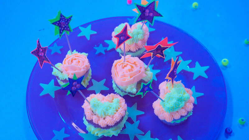 Glow in the Dark Cupcakes