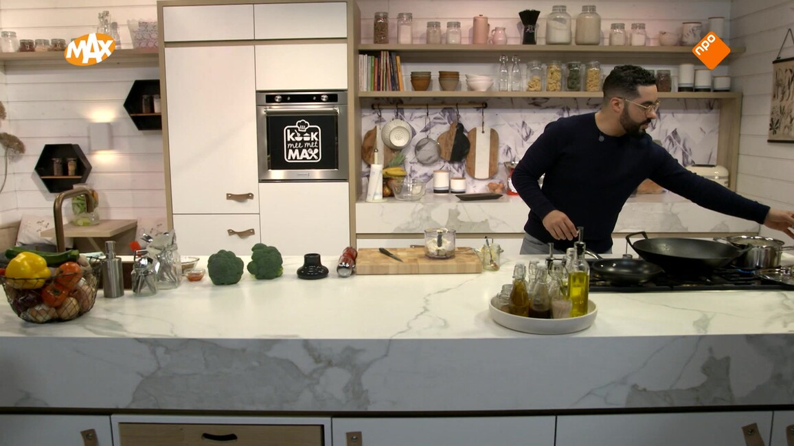 Kook mee met MAX Seizoen 2020 Afl. 91 - Broccolisalade met artisjok-ricottasaus